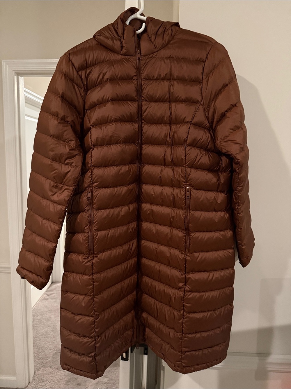 Babaton Chestnut Brown Long Quilted Puffer Coat in size XL. NWT.